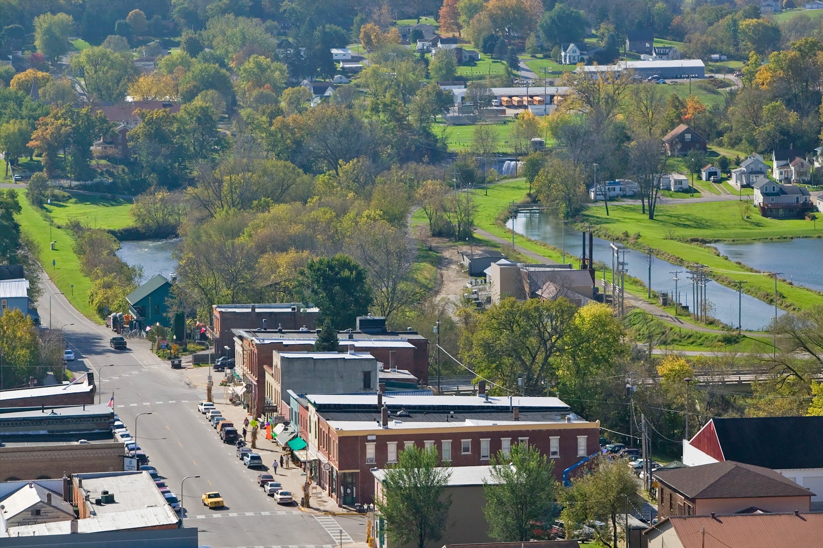 10 MustVisit Small Towns in Minnesota Explore Unusual Locations
