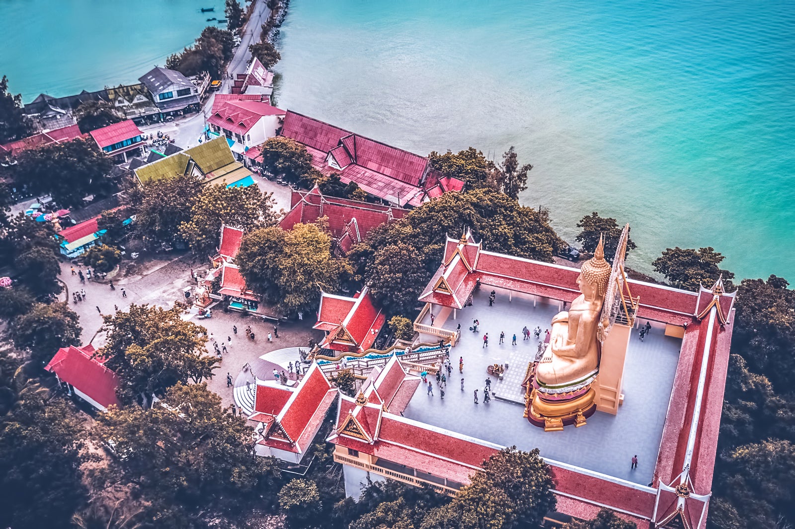 gleichzeitig-regiment-r-ckstand-big-buddha-koh-samui-kleidung