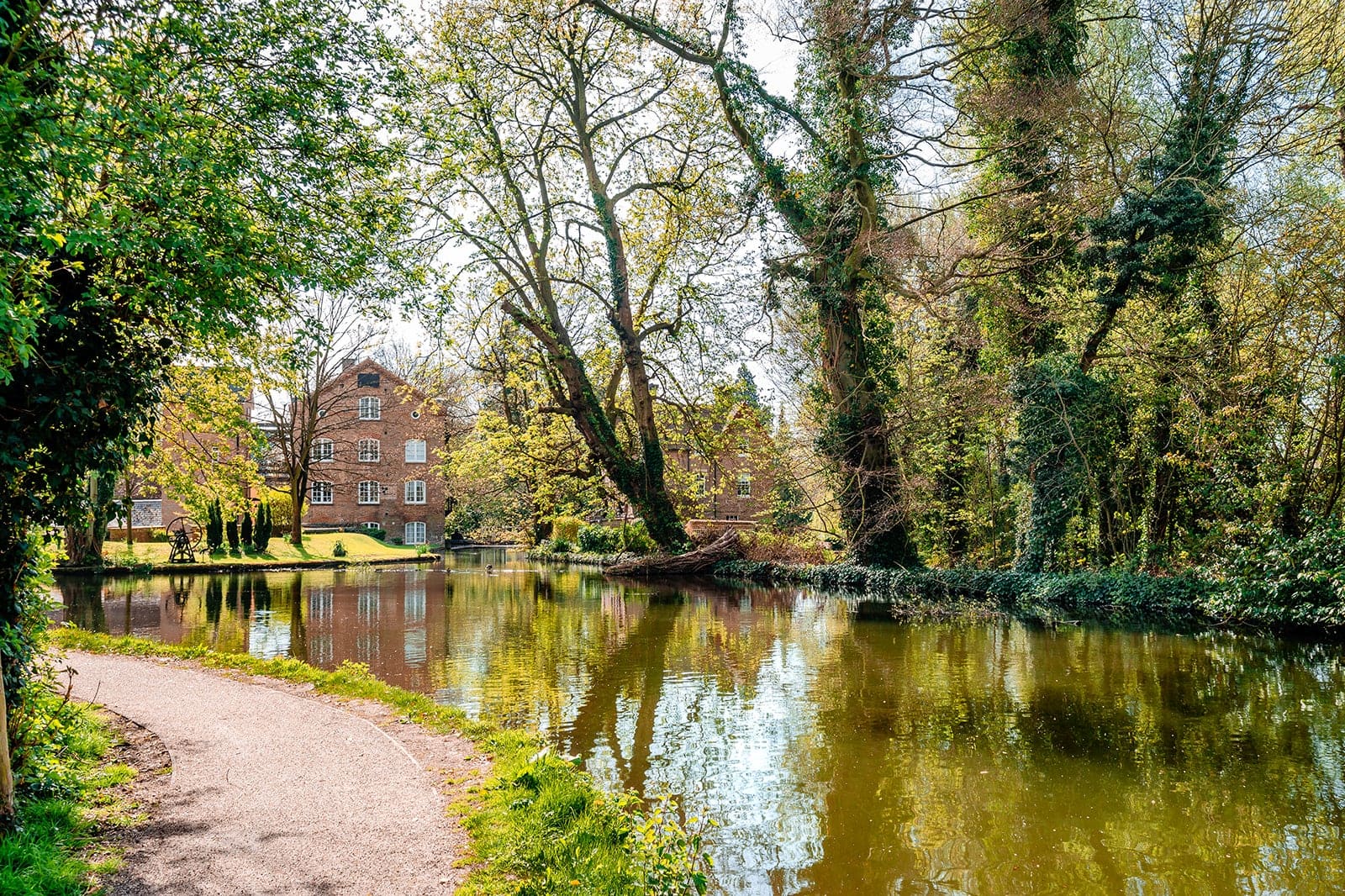 10 Best Things To Do In Watford Explore Local Parks And Gardens See 10-best-things-to-do-in-watford-explore-local-parks-and-gardens-see
