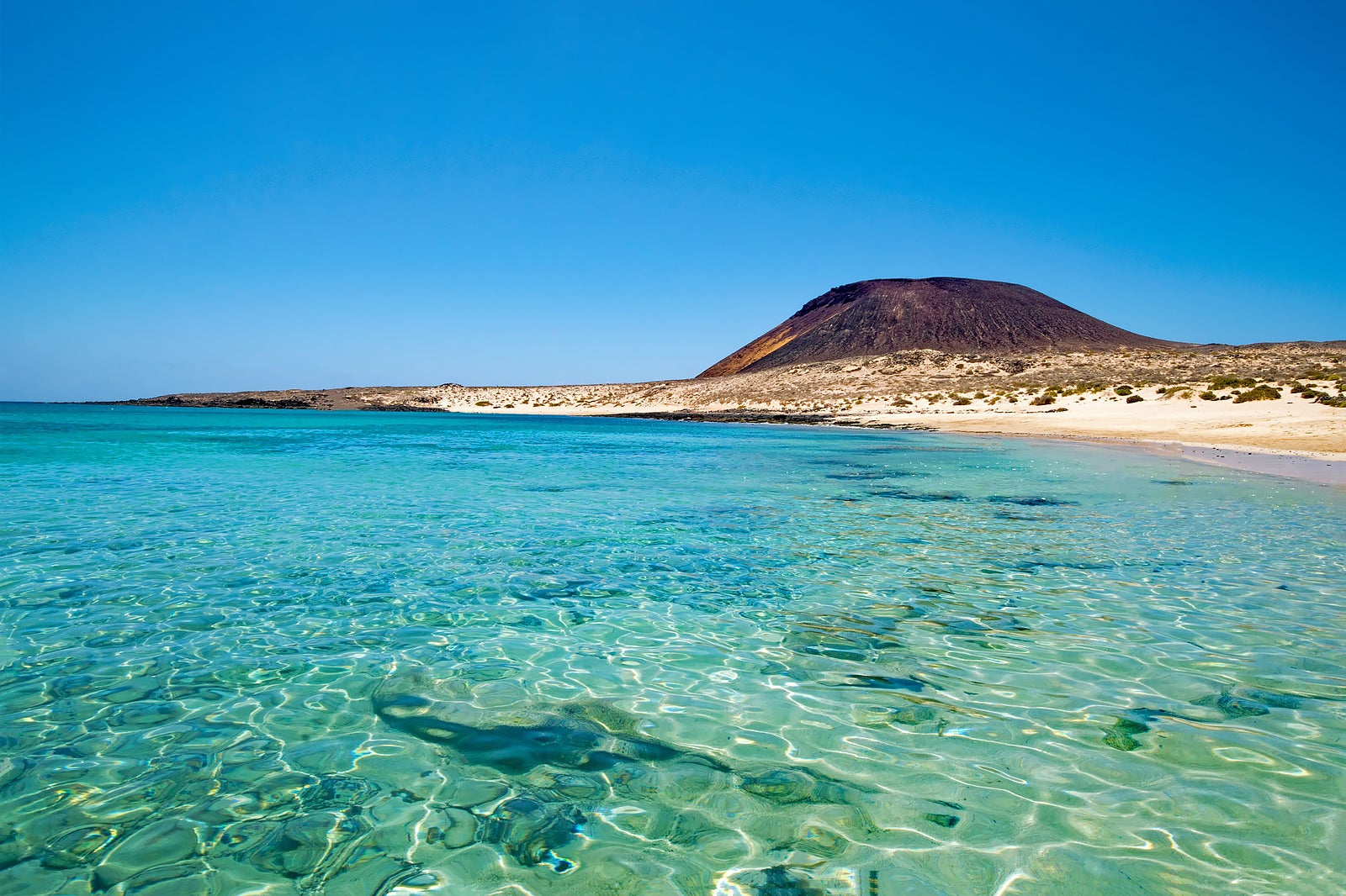 10 Best Beaches In Lanzarote Which Lanzarote Beach Is Right For You 10 Best Beaches In Lanzarote Which Lanzarote Beach Is Right For You