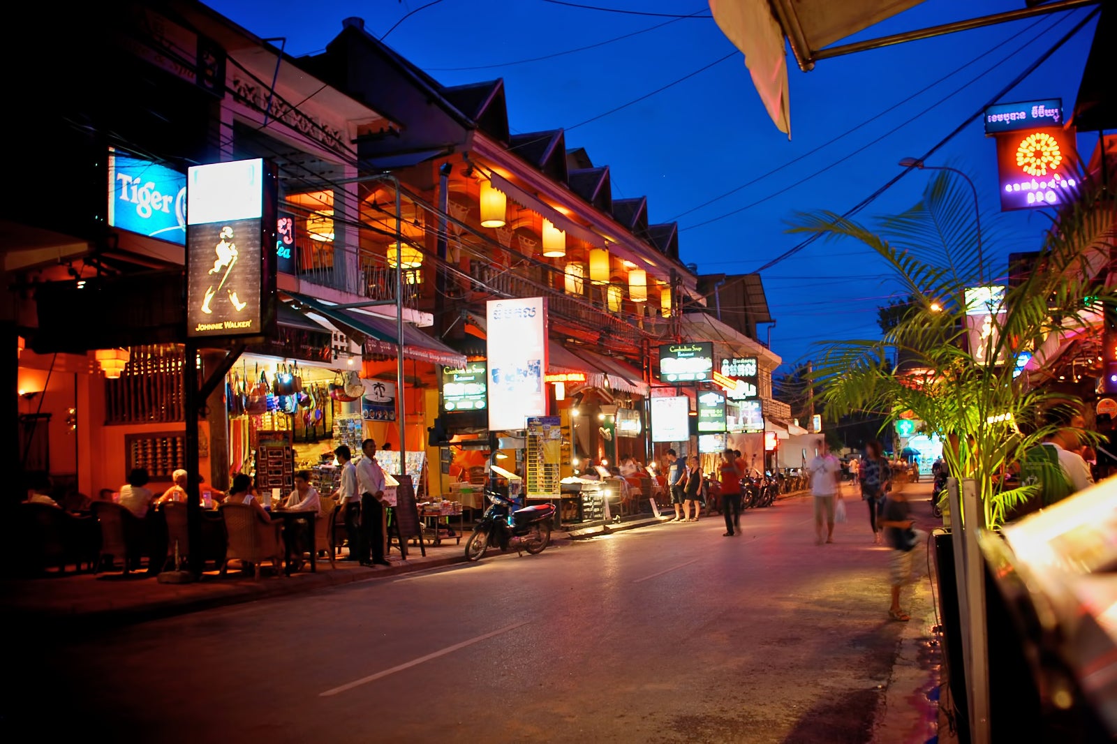 16 Best Nightlife Experiences In Siem Reap Where To Go At Night In Siem Reap Go Guides 5316