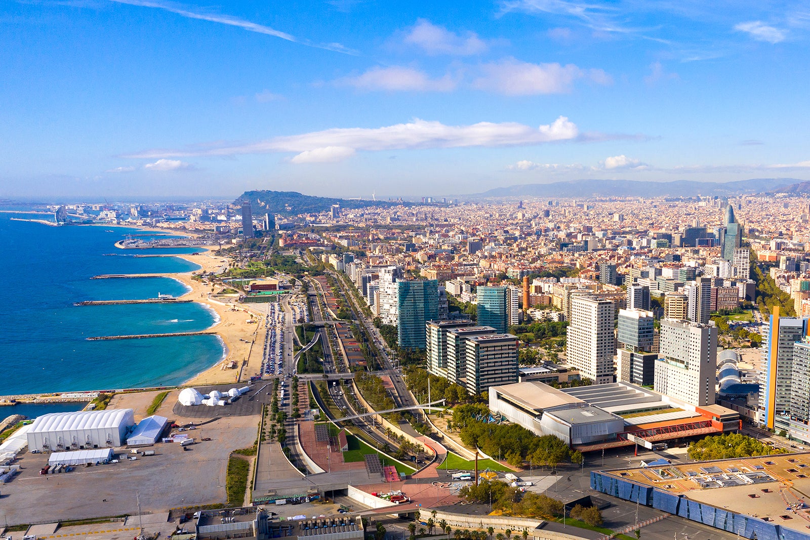 barcelona tourist street