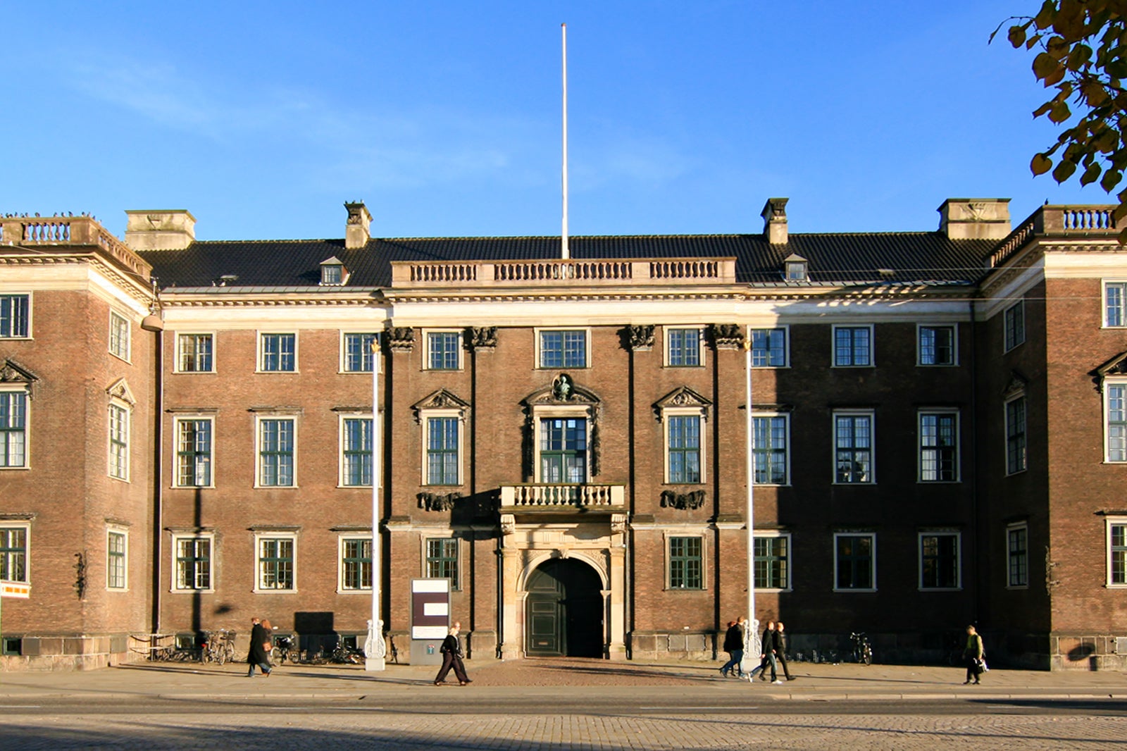Charlottenborg Slot I K benhavn Nordeuropas Mest Betydningsfulde Charlottenborg Slot I K benhavn Nordeuropas Mest Betydningsfulde