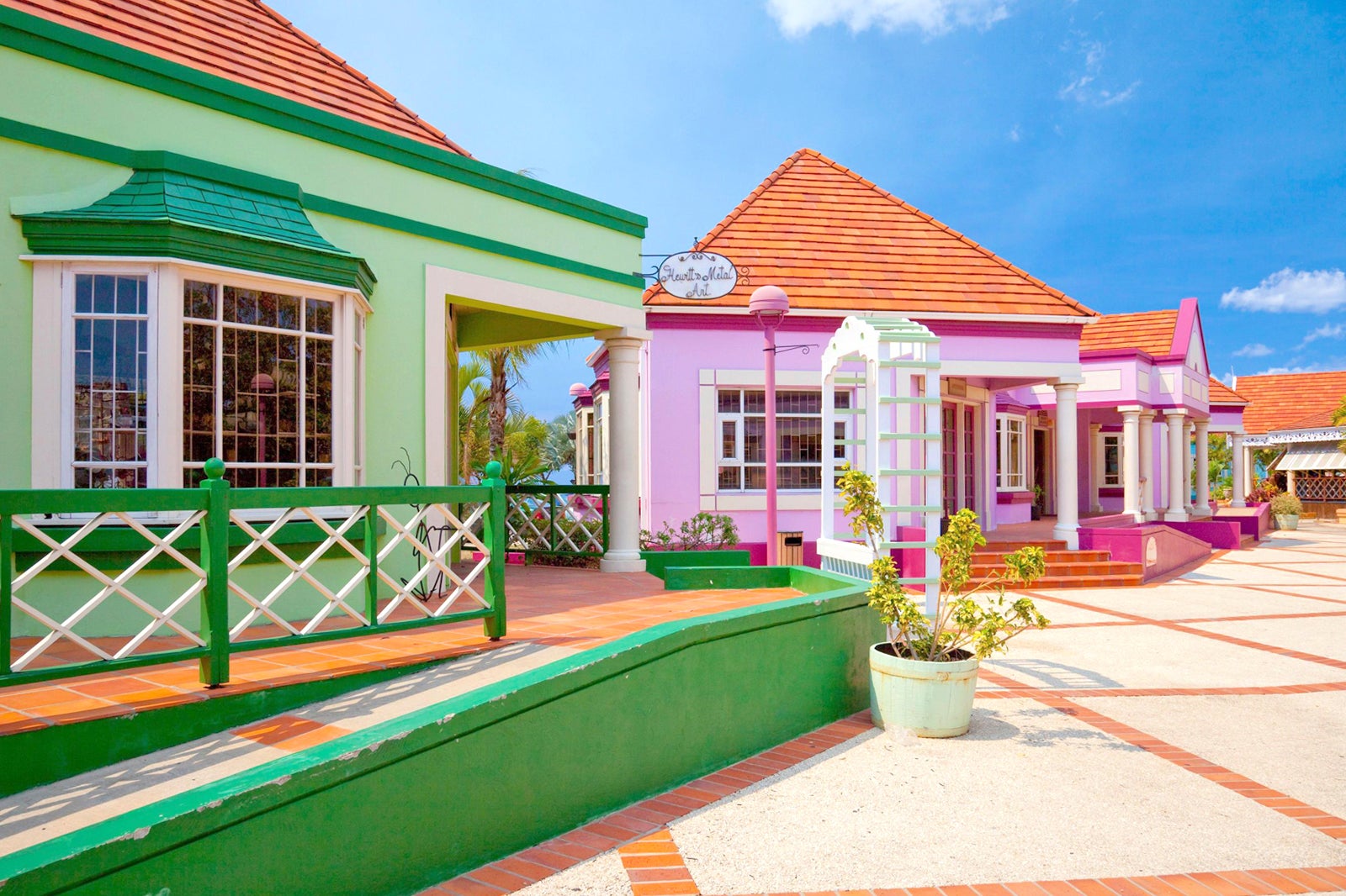 Bridgetown shopping street barbados hi-res stock photography and