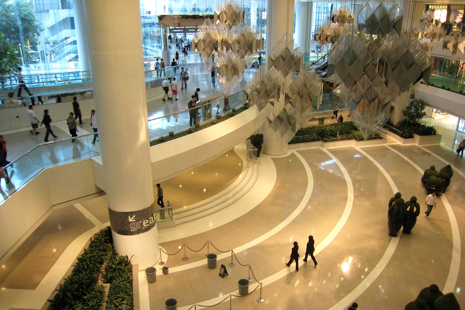 Top 5 Luxury Shopping Malls In Hong Kong For The Best Retail