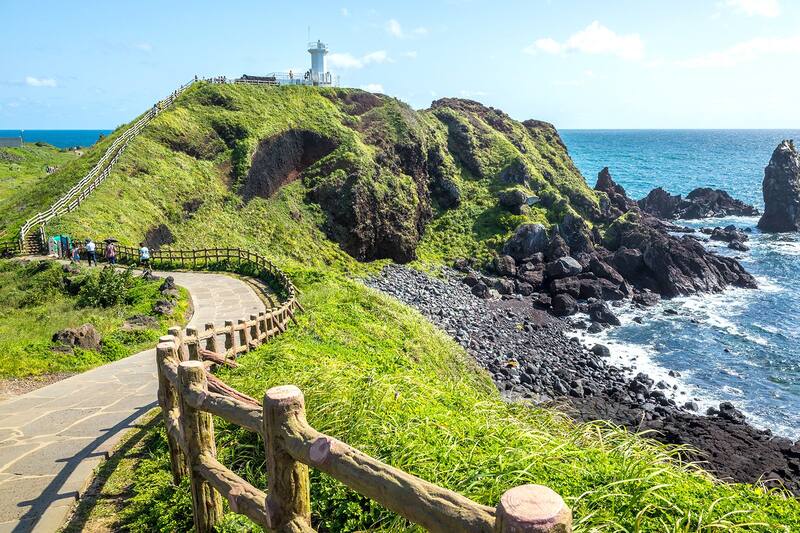 jeju island 913619a9-f618-47db-b2a2-3ca277ad2226