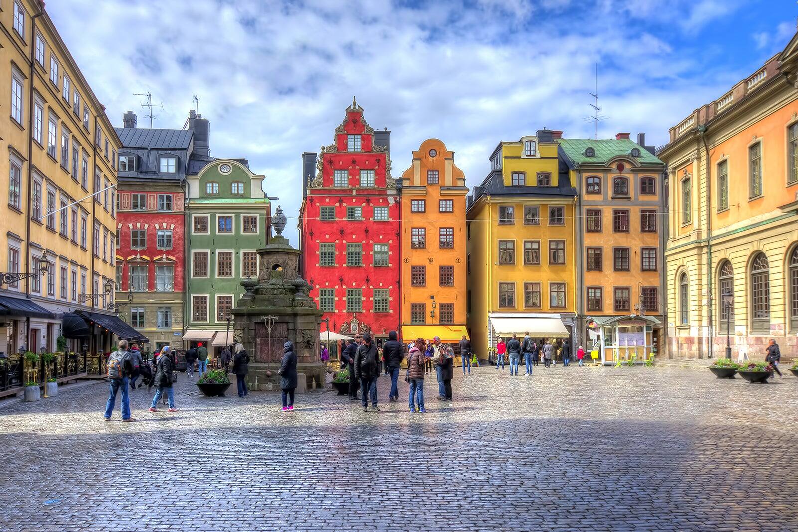 Stortorget Square in Stockholm - Lively Square in Stockholm's Old Town ...