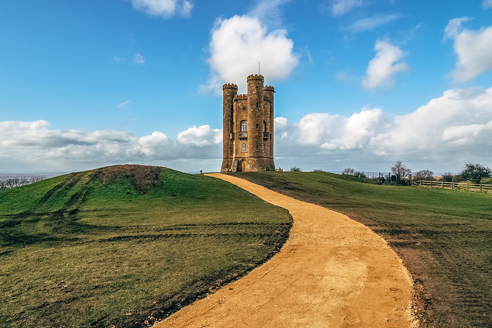 10 Best Castles and Ancient Ruins in the Cotswolds Step Back into the