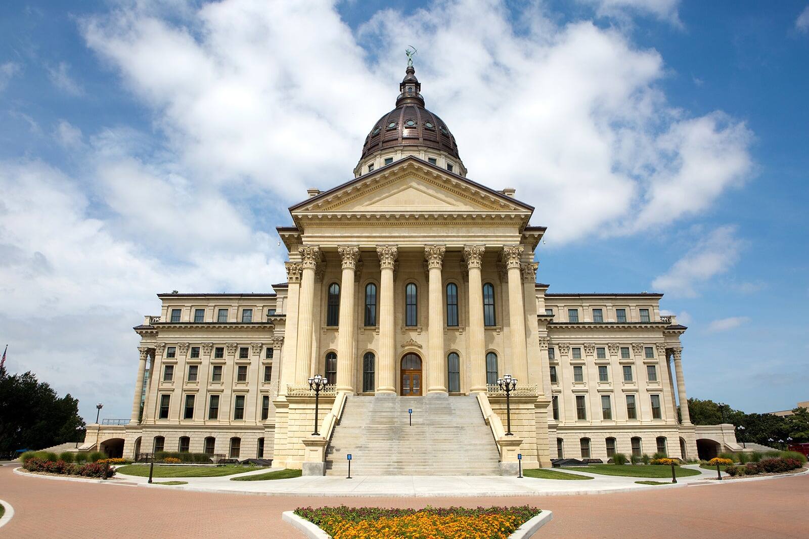 Topeka Guide 10 Best Things to Do in Kansas - Escape Topeka on a Road Trip through ...