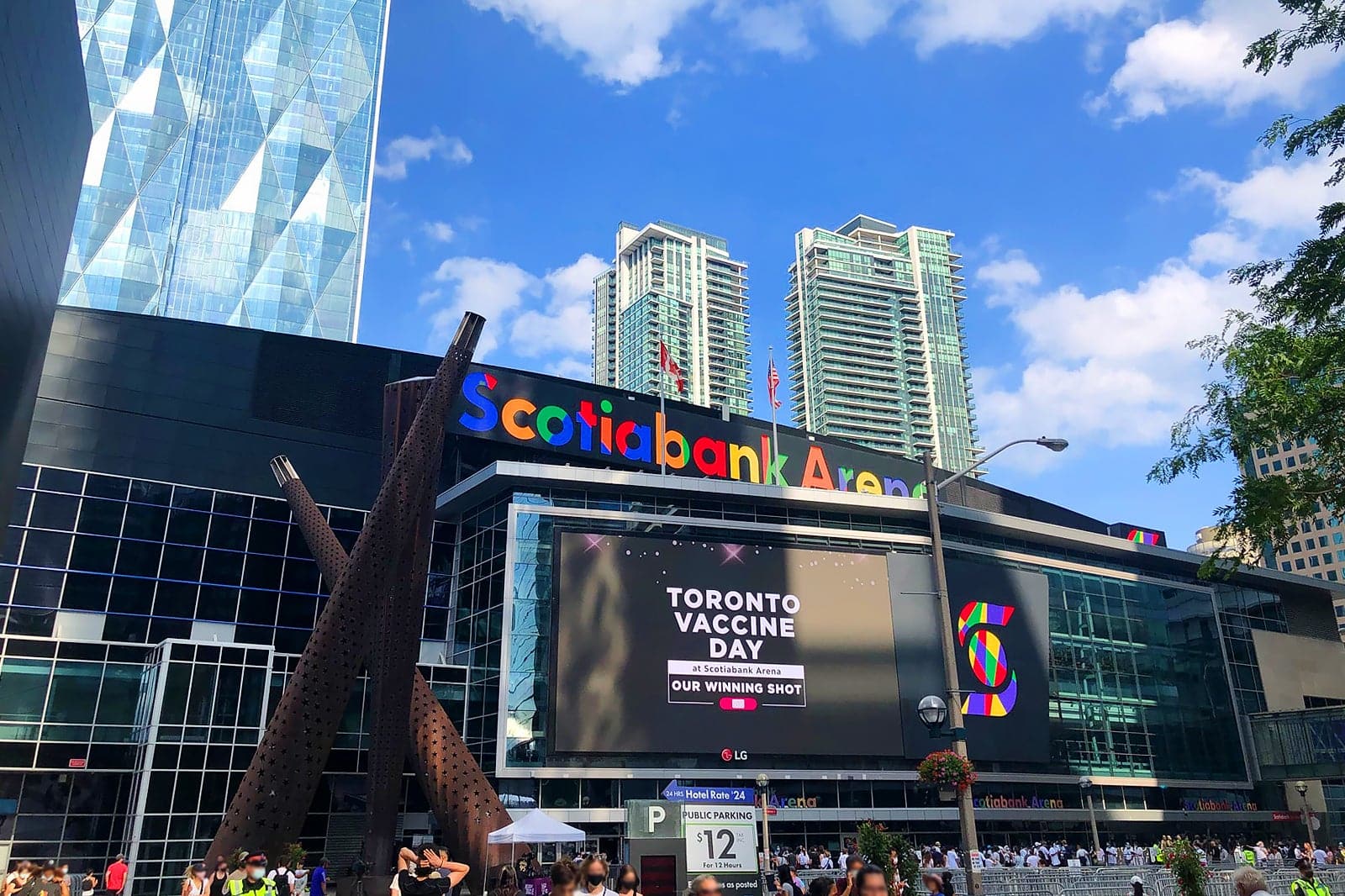 Scotiabank Arena In Toronto Intense Magnificent Shows Go Guides scotiabank-arena-in-toronto-intense-magnificent-shows-go-guides