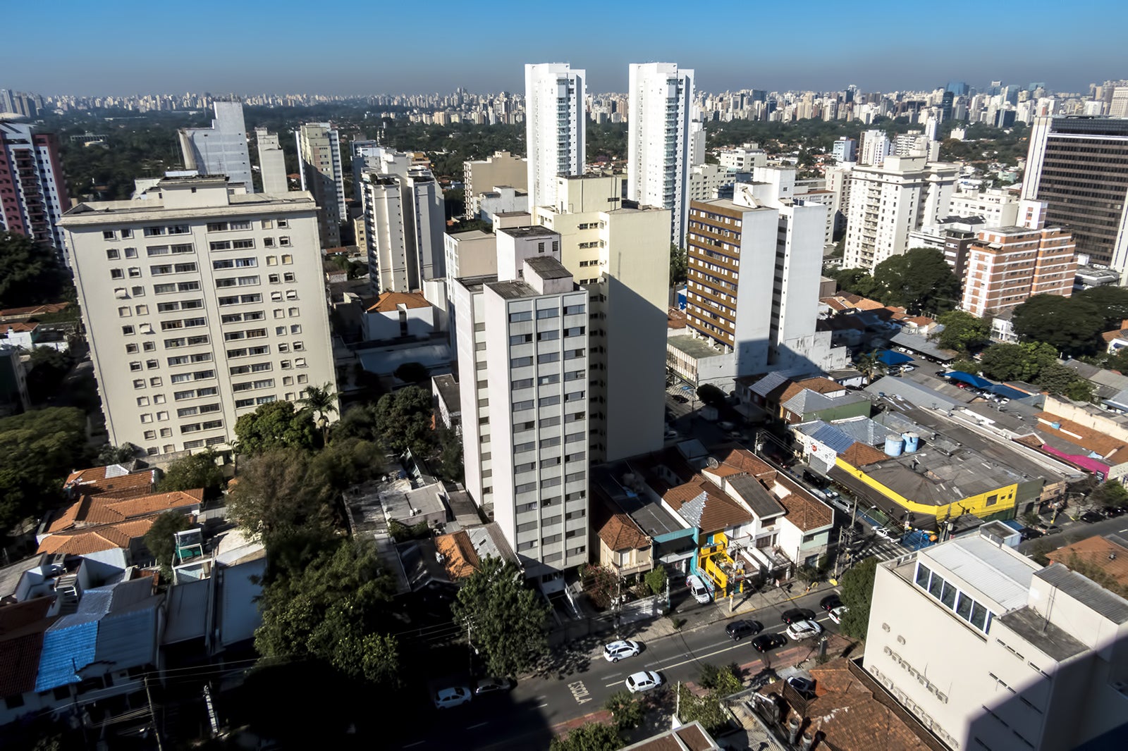 Pinheiros Boa infraestrutura e restaurantes originais são as marcas