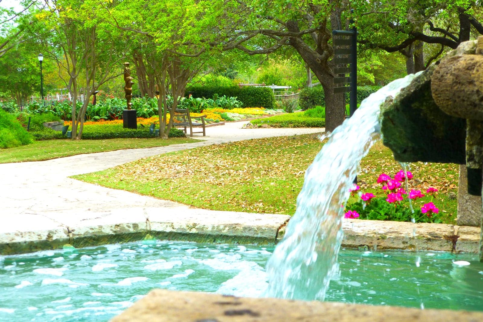 San Antonio Botanical Gardens - Enjoy Plants From Around the World and
