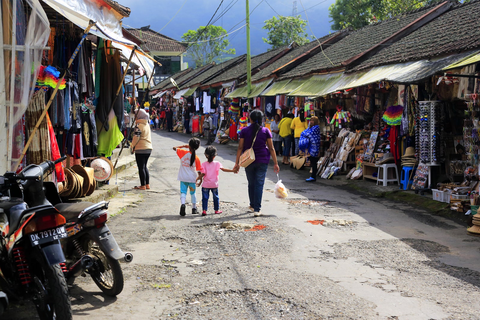 Bali’s Bustling Markets: Outdoor Delights