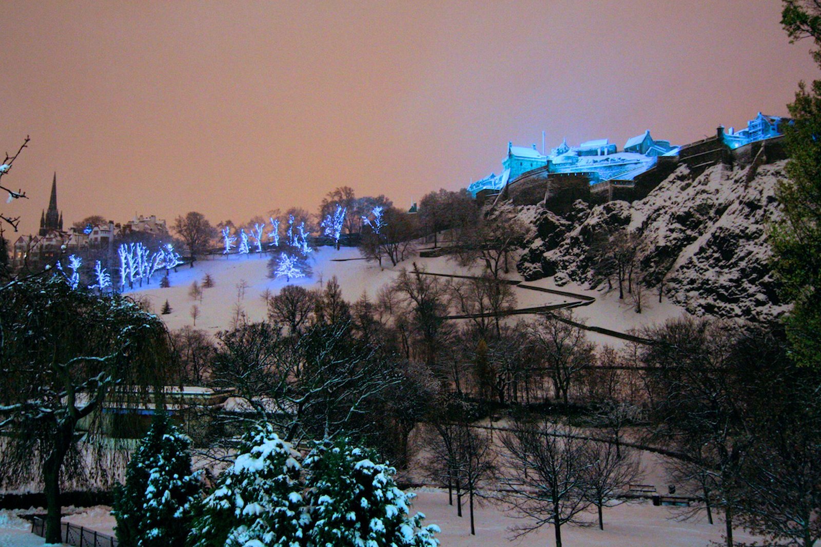 7 Things To Do In Edinburgh In Winter Winter Holidays In Edinburgh