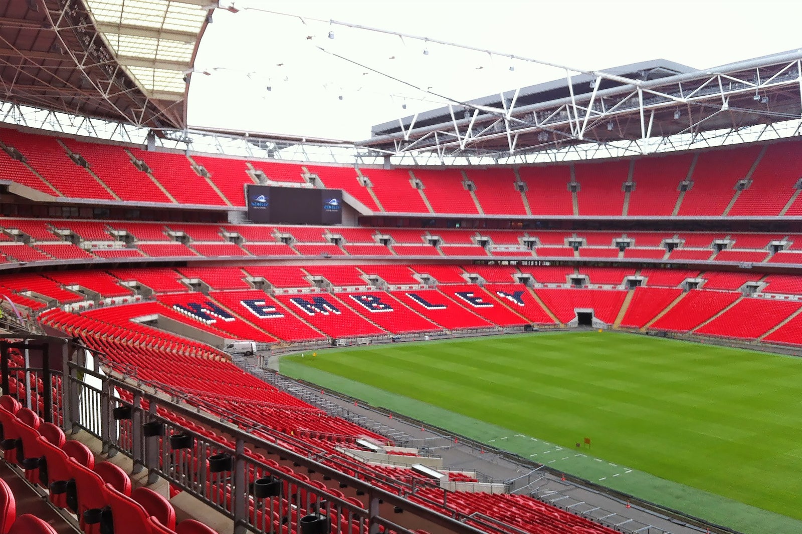 Londres, Reino Unido, 29 De Julho De 2007 : Wembley Stadium At Wembley Park  Middlesex É Um Local Nacional De Esportes Que Hospeda Grandes Jogos De  Futebol E É Um Ponto Turístico