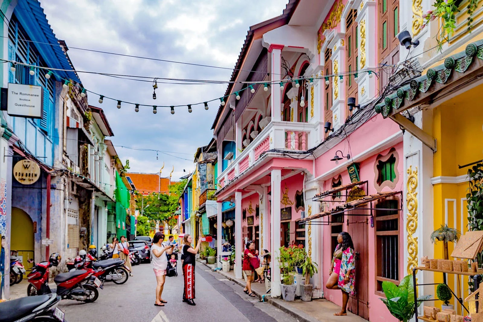 That one street in Phuket 🔥🔥 Soi Ta-iad ซอยตาเอียด aka The Soi