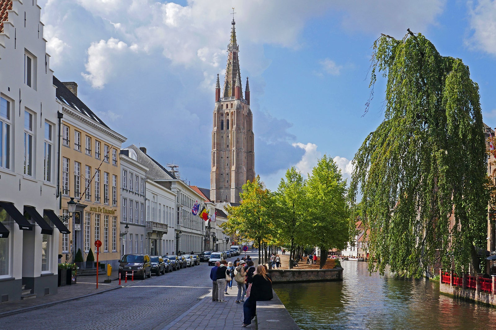 Information about Bruges - Bruges travel guide – Go Guides