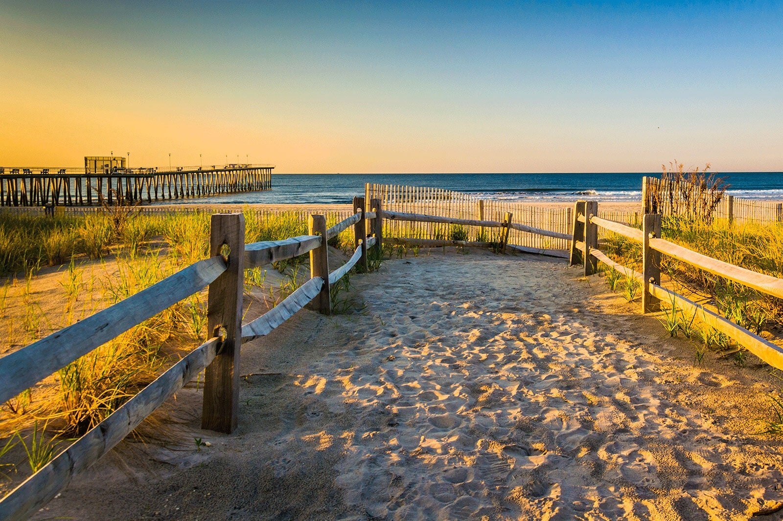 10 Best Surf Towns In The US - What Are The Most Popular Surf Towns In ...