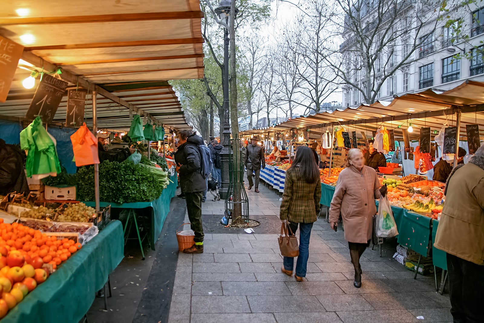 10-best-food-markets-in-paris-where-to-find-great-street-food-in