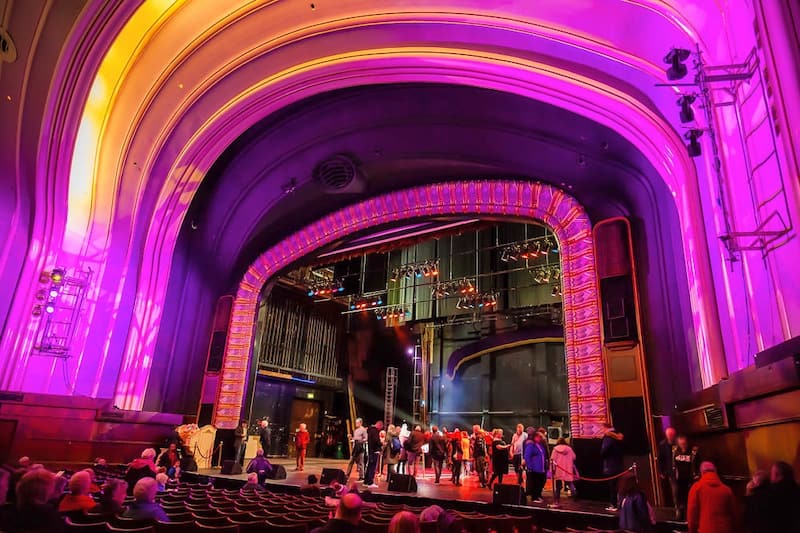 Opera House Tour a Historic Site Perfect for Music and History Lovers