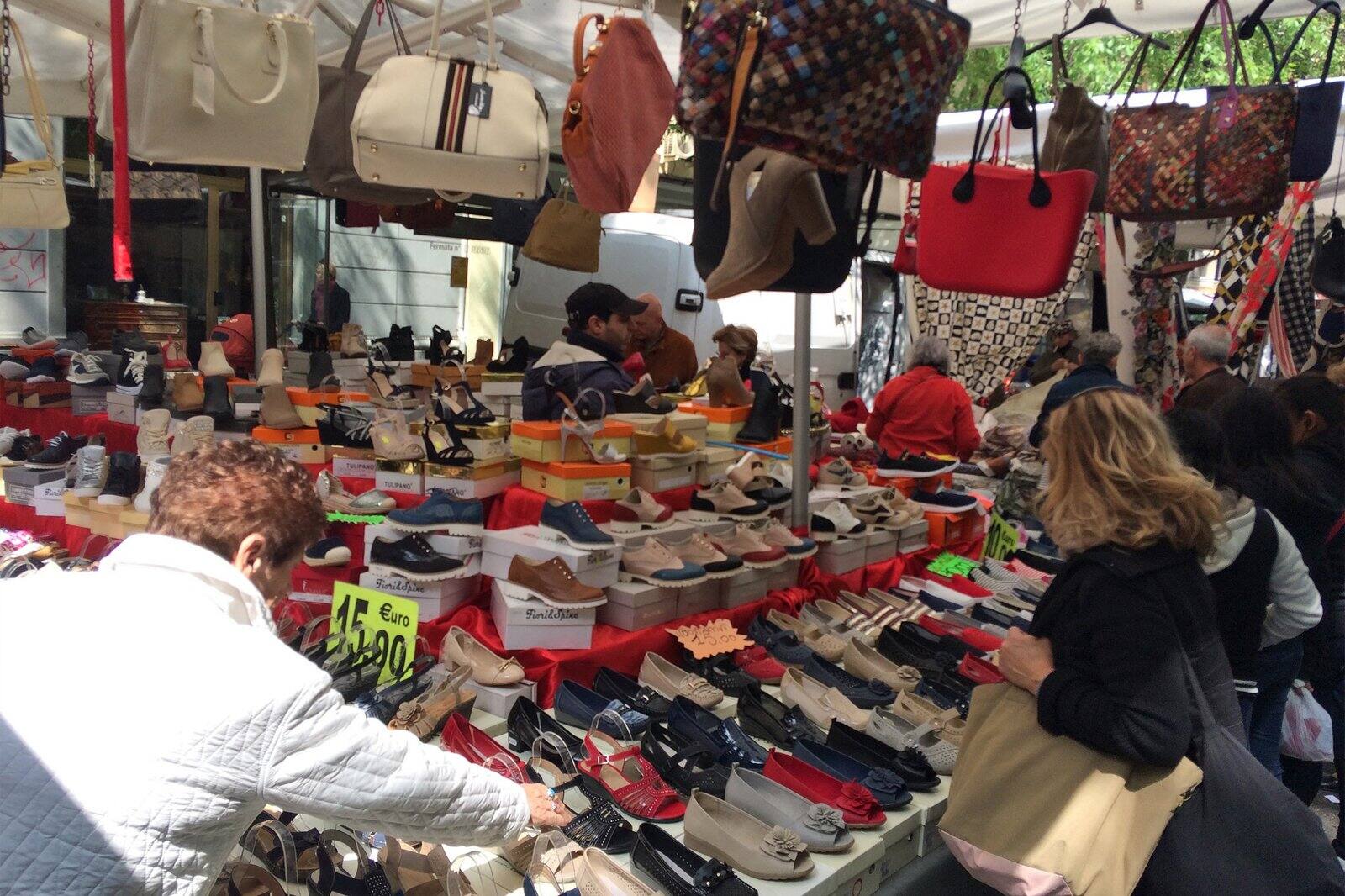 10 Best Places to Go Shopping in Milan - Where to Shop in Milan and ...