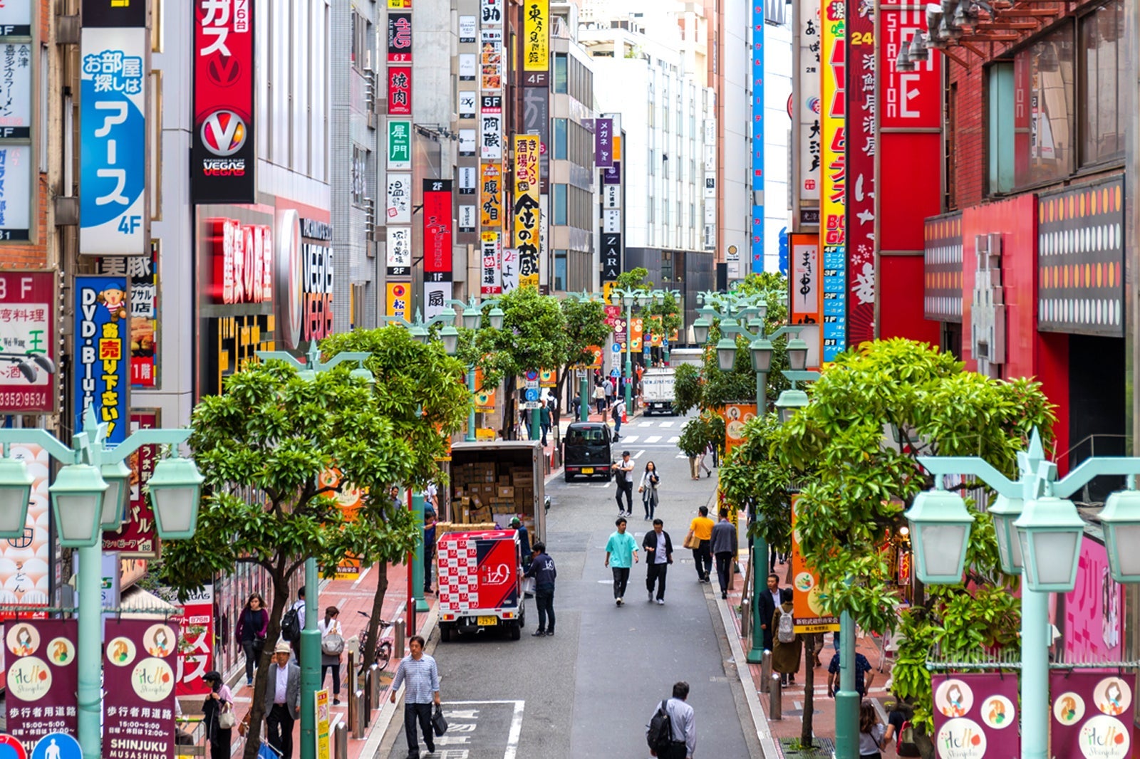 10 Most Popular Streets in Tokyo - Which are Tokyo's Best Streets for  Shopping, Eating, and Dating? – Go Guides