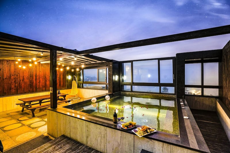 트렌디한 제주 감성숙소 베스트 5 - 제주 감성숙소 추천 5곳 - Go Guides 트렌디한 제주 감성숙소 베스트 5 - 제주 감성숙소 추천 5곳 - Go Guides