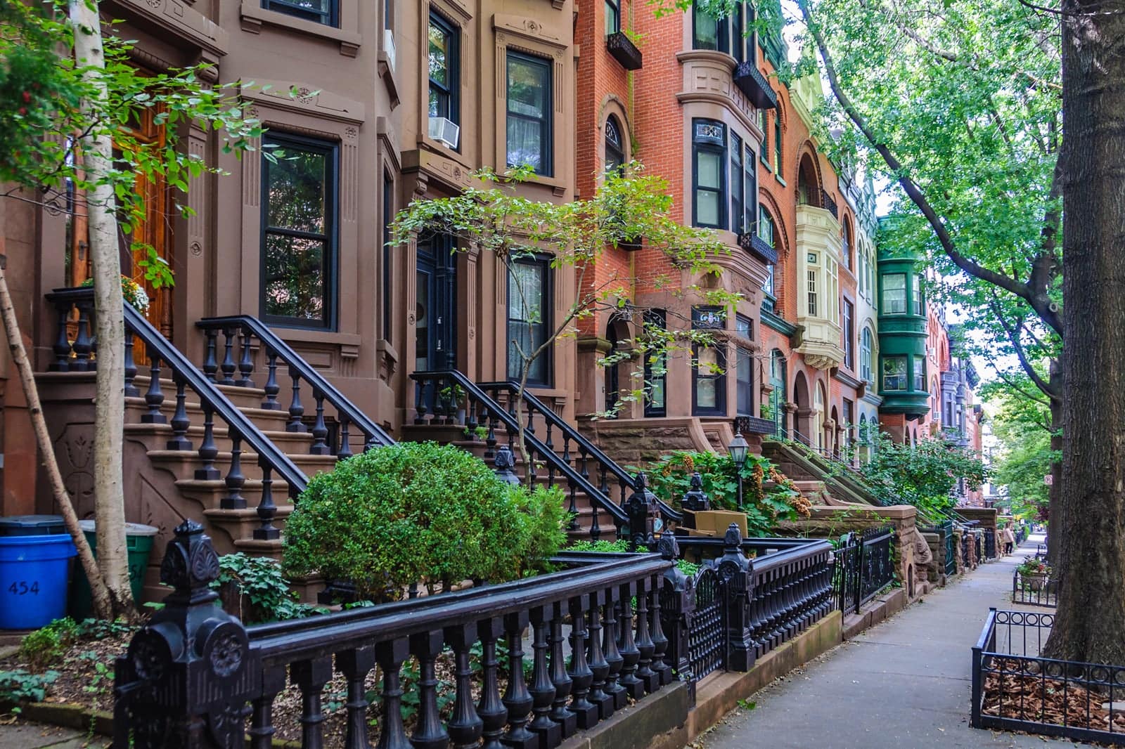 Park Slope In New York Small Town Atmosphere With Brownstone Homes park-slope-in-new-york-small-town-atmosphere-with-brownstone-homes