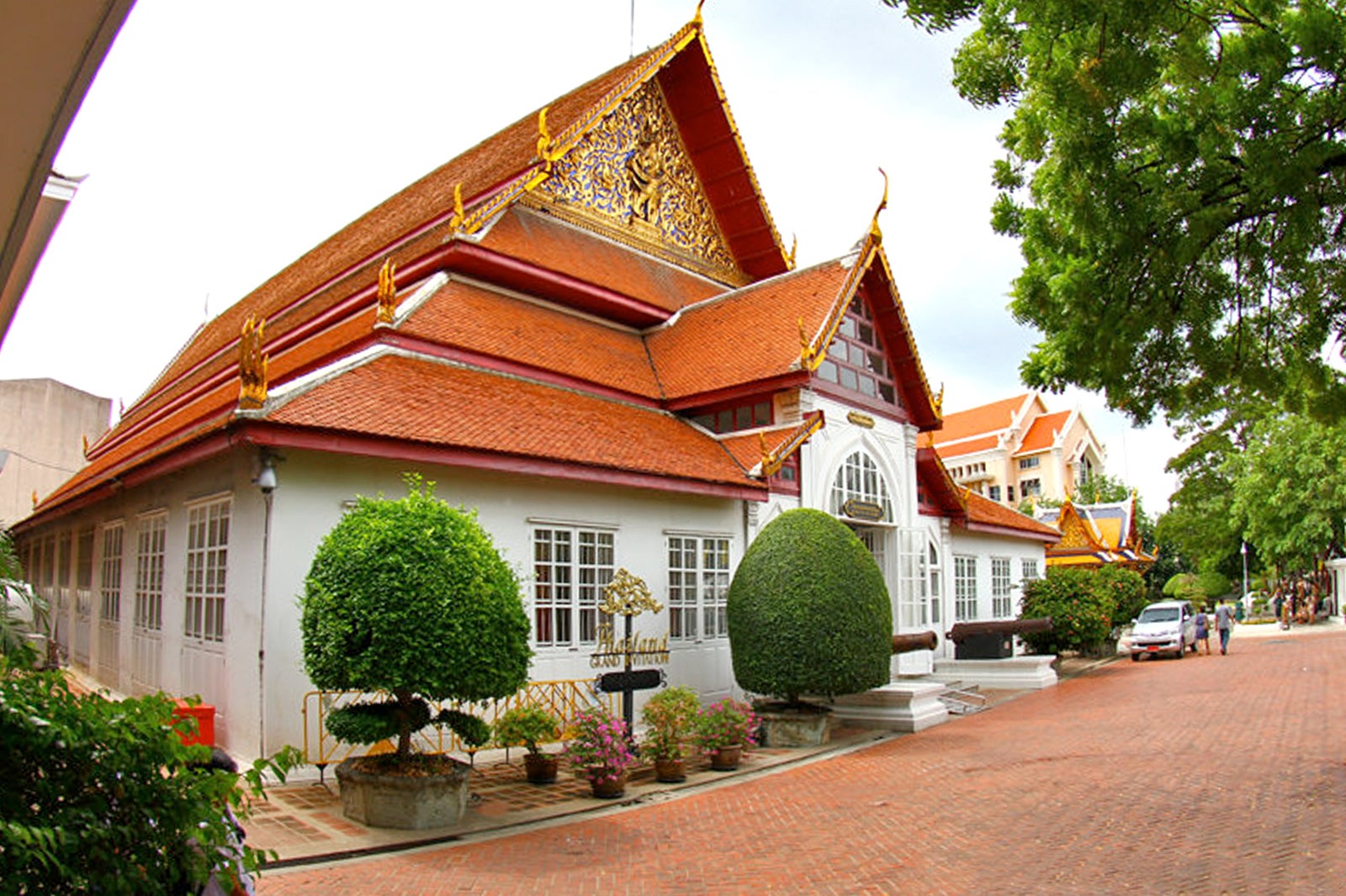 national museum bangkok guided tour