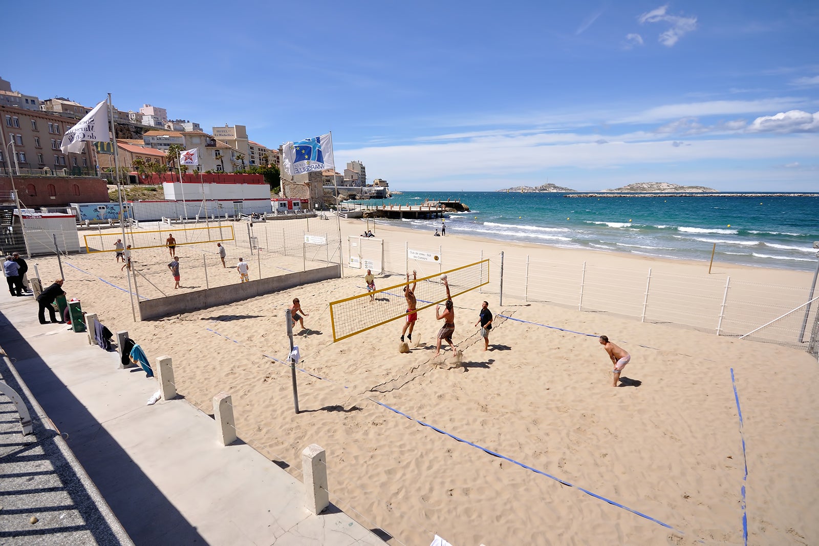 Plage du Prado in Marseille - A stunning city beach on the edge of town ...