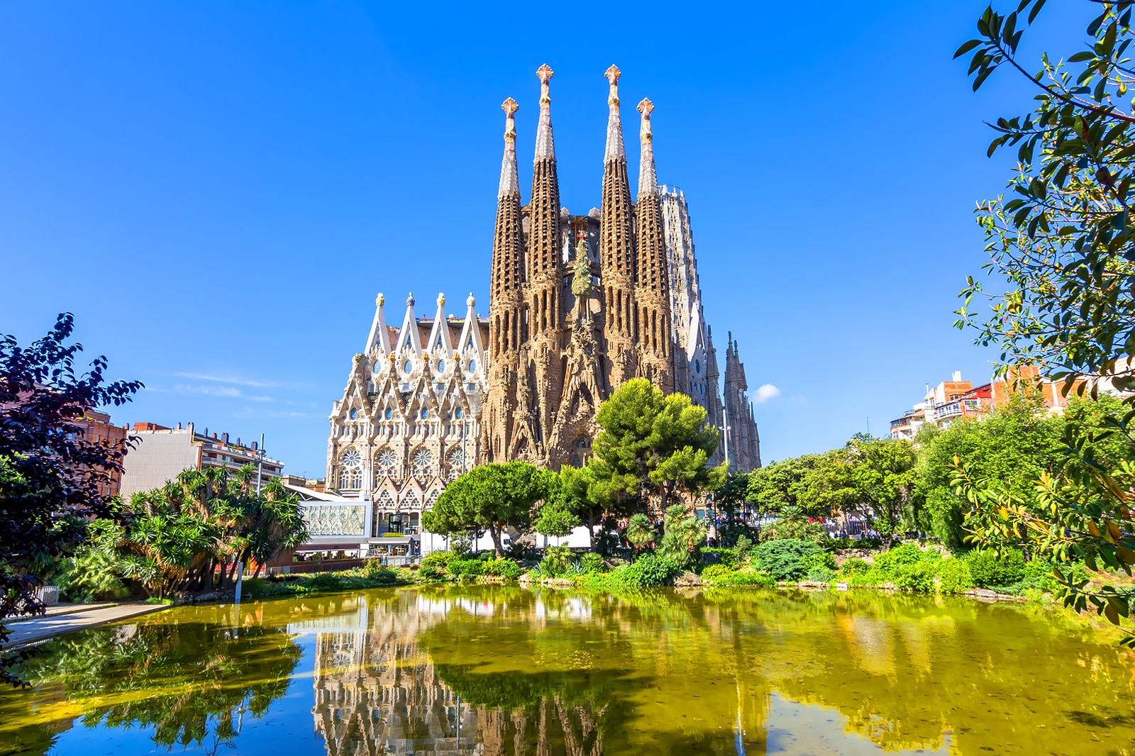 15 Best Things to Do in Barcelona - What is Barcelona Most Famous For? – Go  Guides