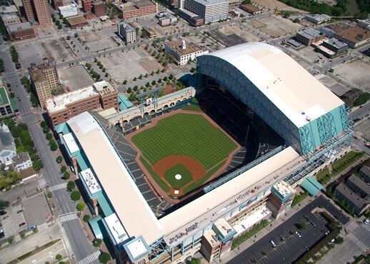 15 Closest Hotels To Minute Maid Park In Houston