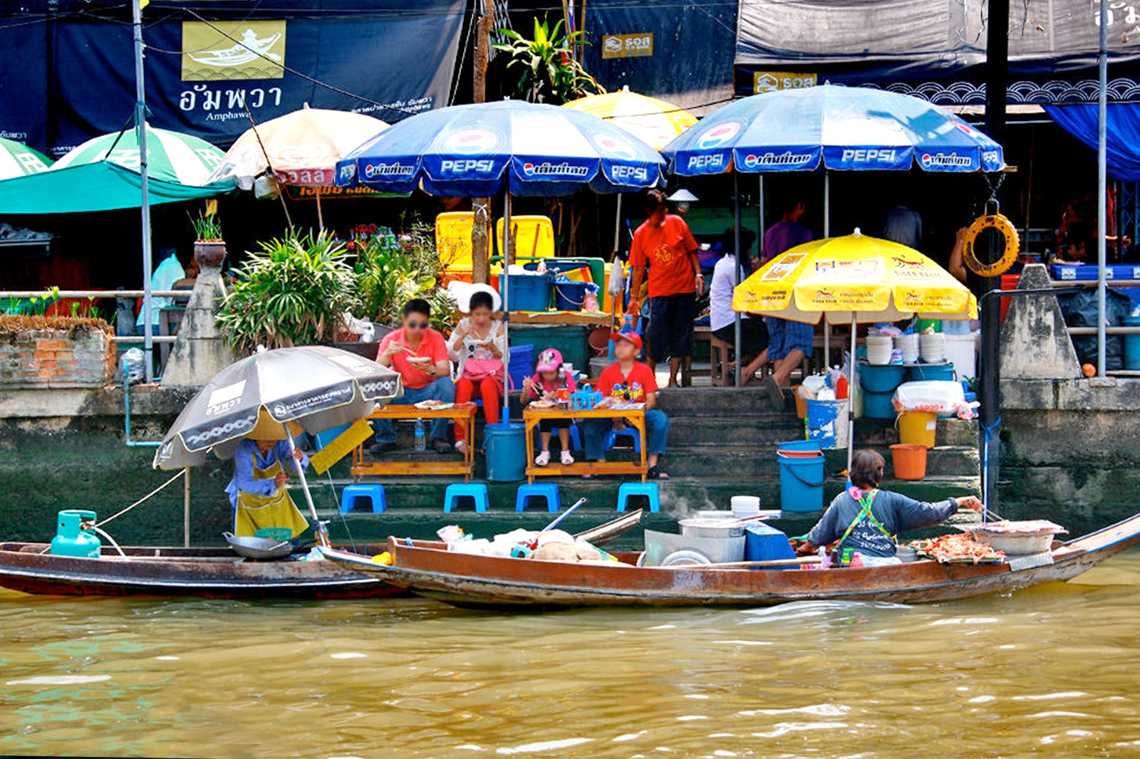 Amphawa Floating Market