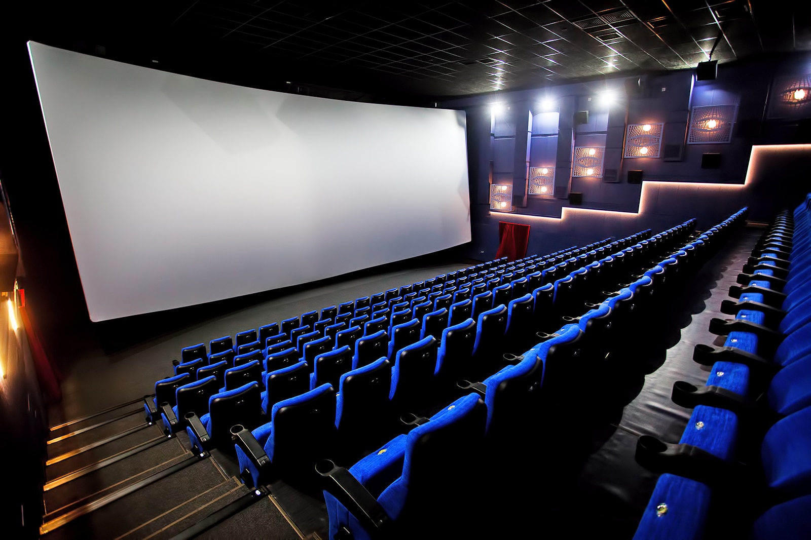 Cinema in Phuket - Going to the Movies!