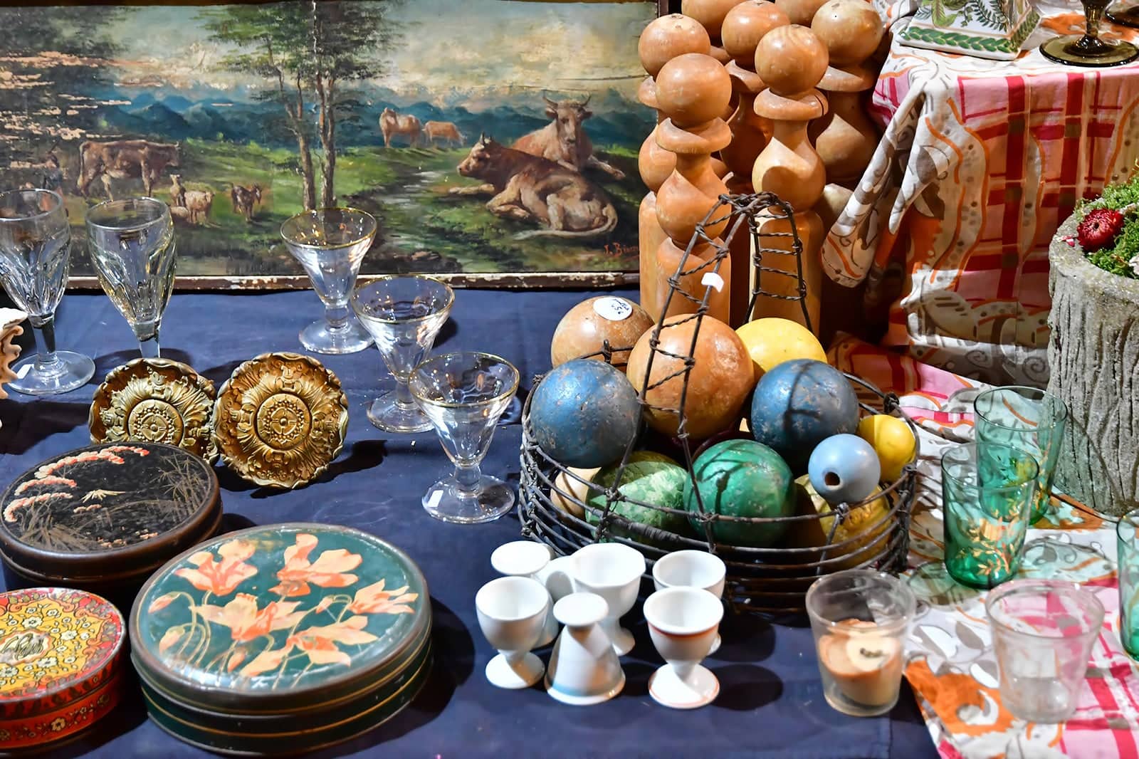 5 Best Flea Markets In Paris Where To Go Shopping Like A Local In 5-best-flea-markets-in-paris-where-to-go-shopping-like-a-local-in