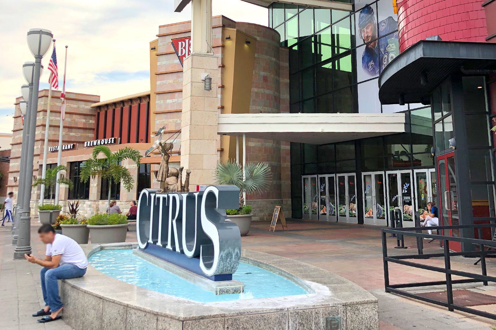 Retail and Dining Destination Design, Westshore Plaza in Tampa, FL