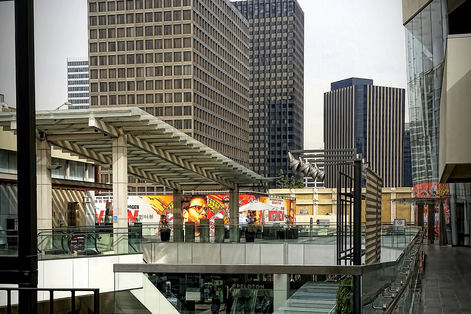 Westfield Century City in Los Angeles - An Upscale Mall in LA's