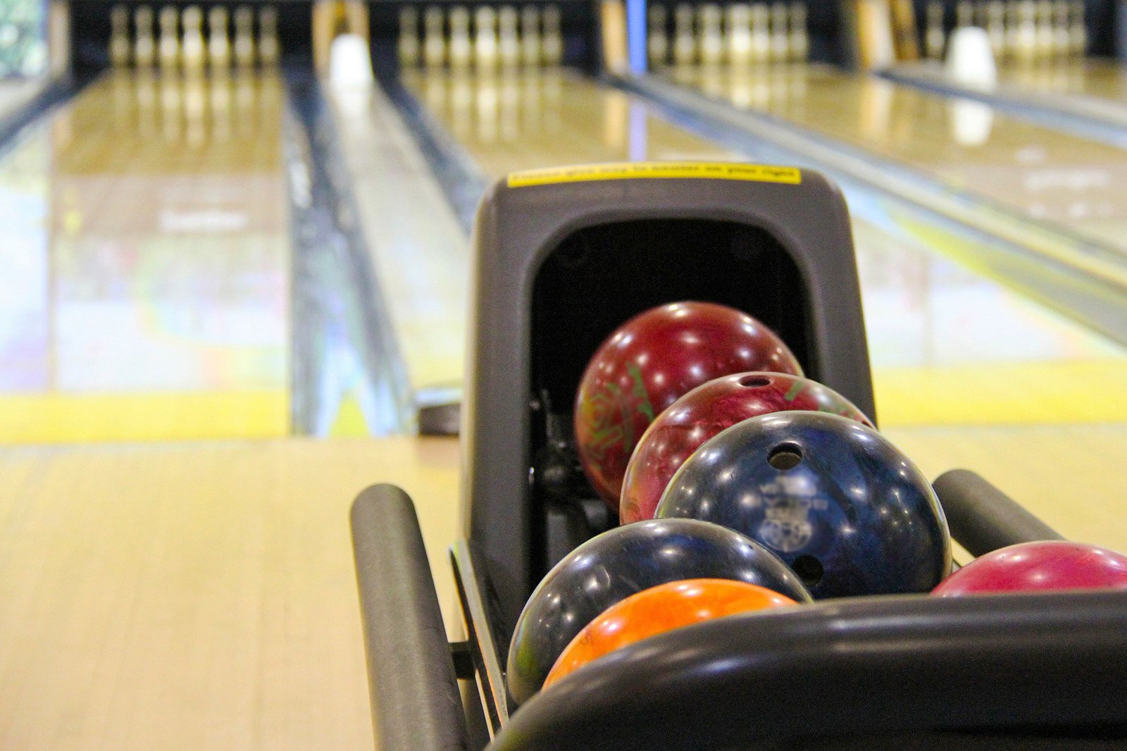 4 Singapore Bowling Alleys Singapore Activities Go Guides