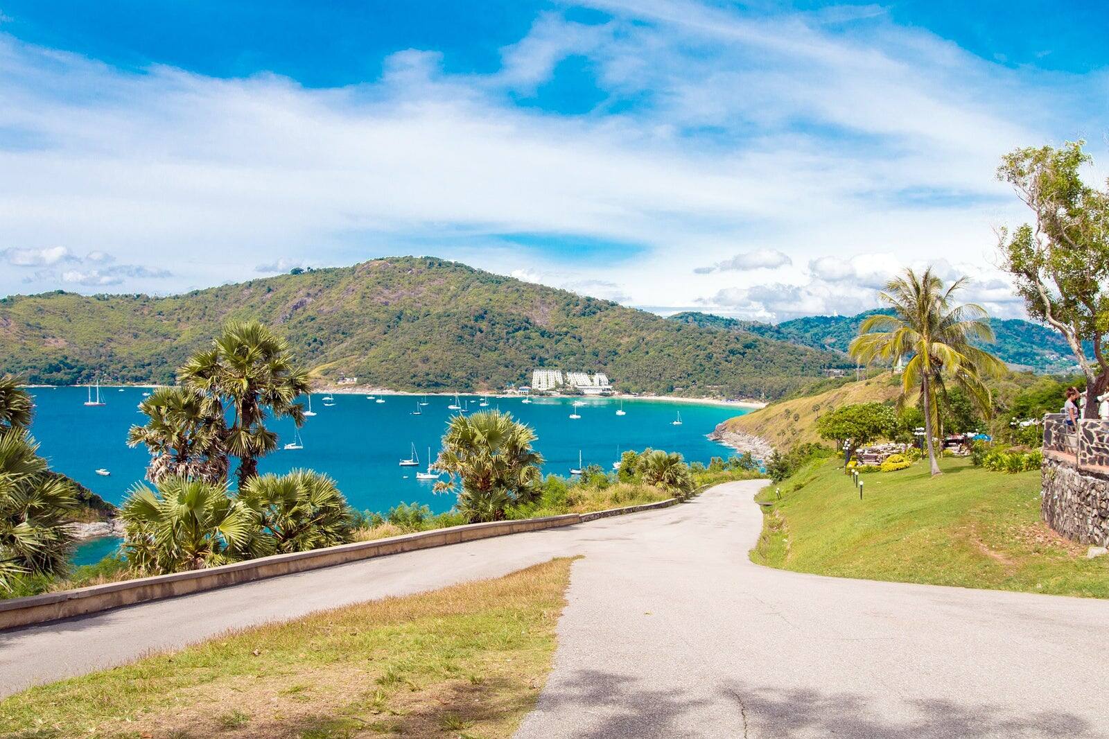 Renting A Motorbike In Phuket How And Where To Rent A Bike In Phuket renting-a-motorbike-in-phuket-how-and-where-to-rent-a-bike-in-phuket