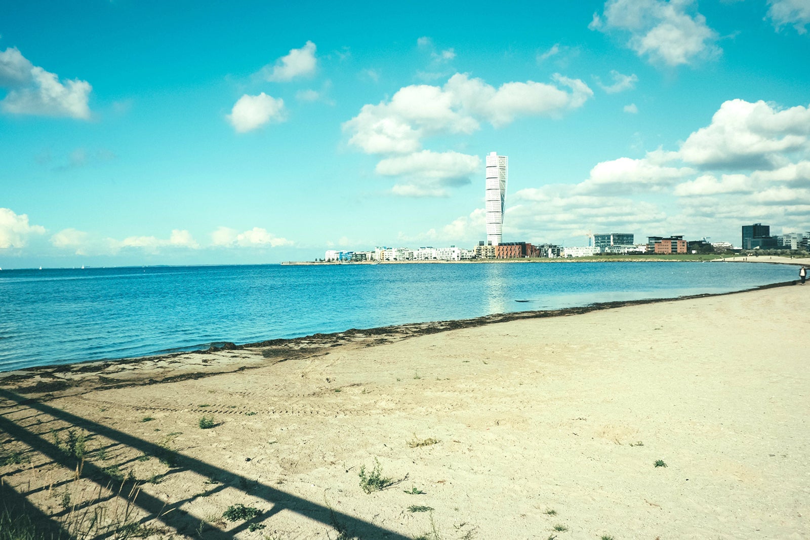 i Malmö Vacker och restaurangtät funkisstadsdel med Malmös