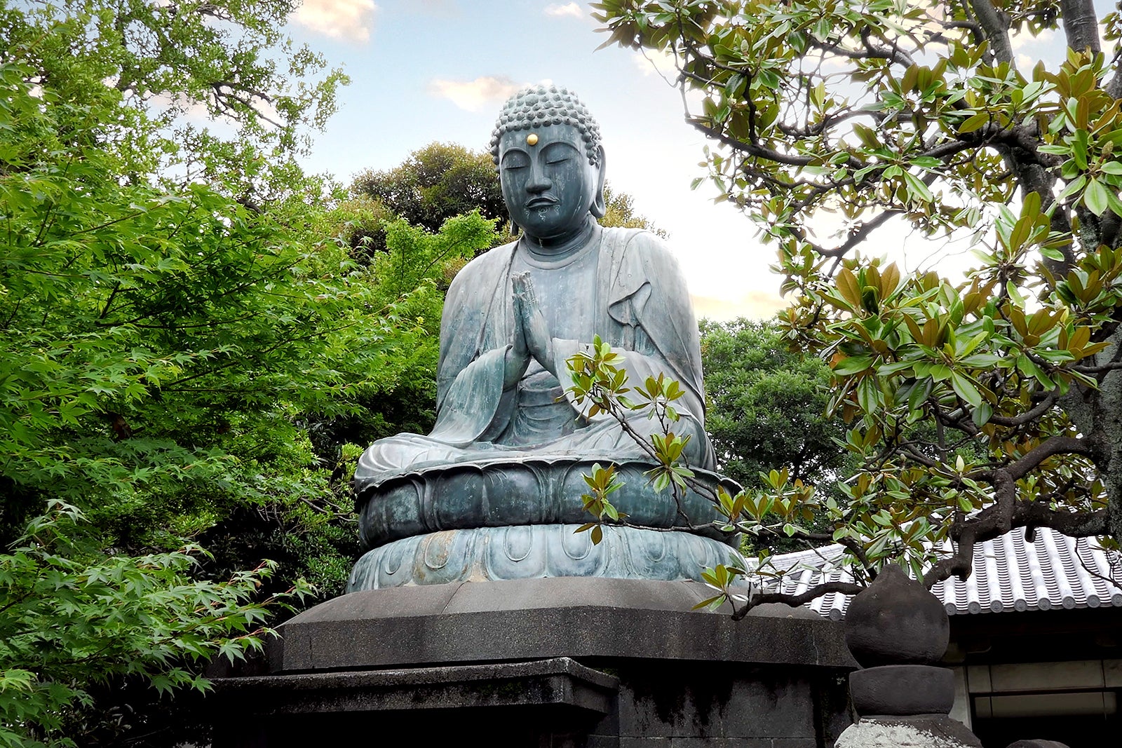 must visit temple in tokyo