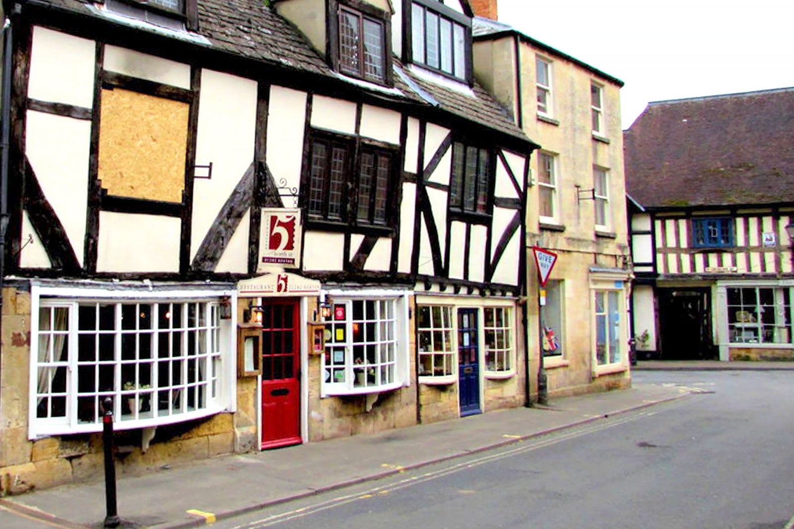 10 Great Restaurants in the Cotswolds Where to Eat in the Cotswolds