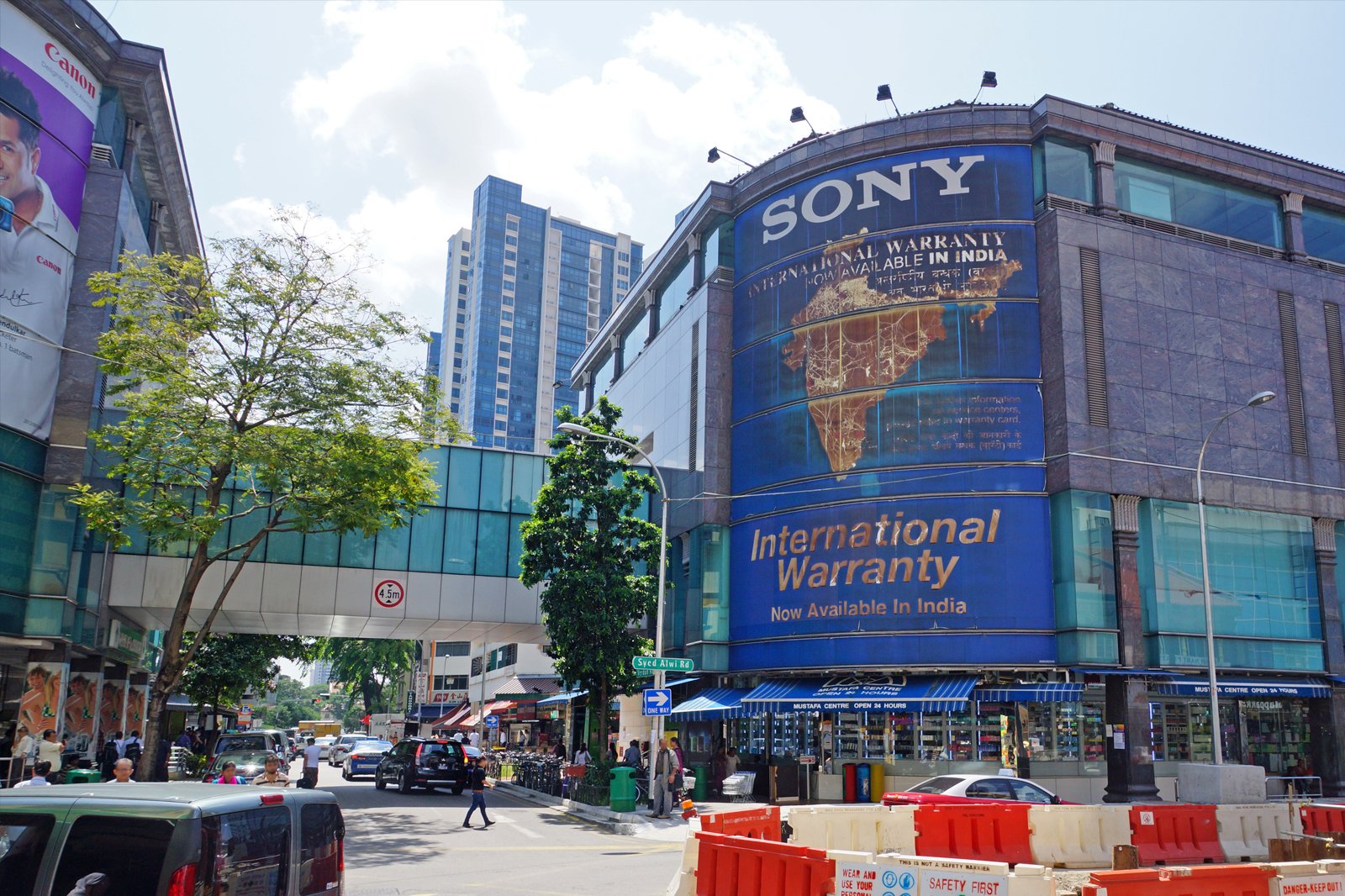 Mustafa Center Singapore Singapore Shopping Complex